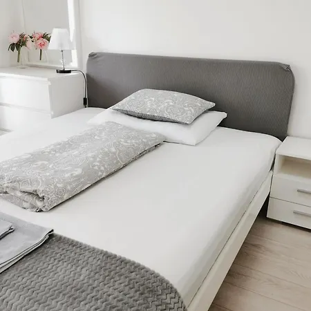 Ani's Newly Built Appartement