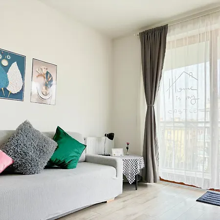 Ani's Newly Built Budapeszt